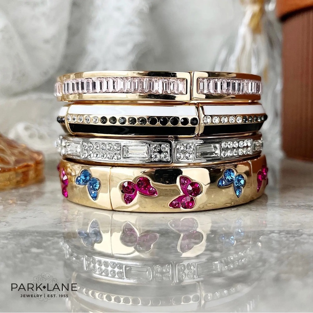 Park Lane LOGAN Silver & Crystal Bangle Bracelet, Stretch to Fit, 2 1/4”, NWT - Picture 3 of 6